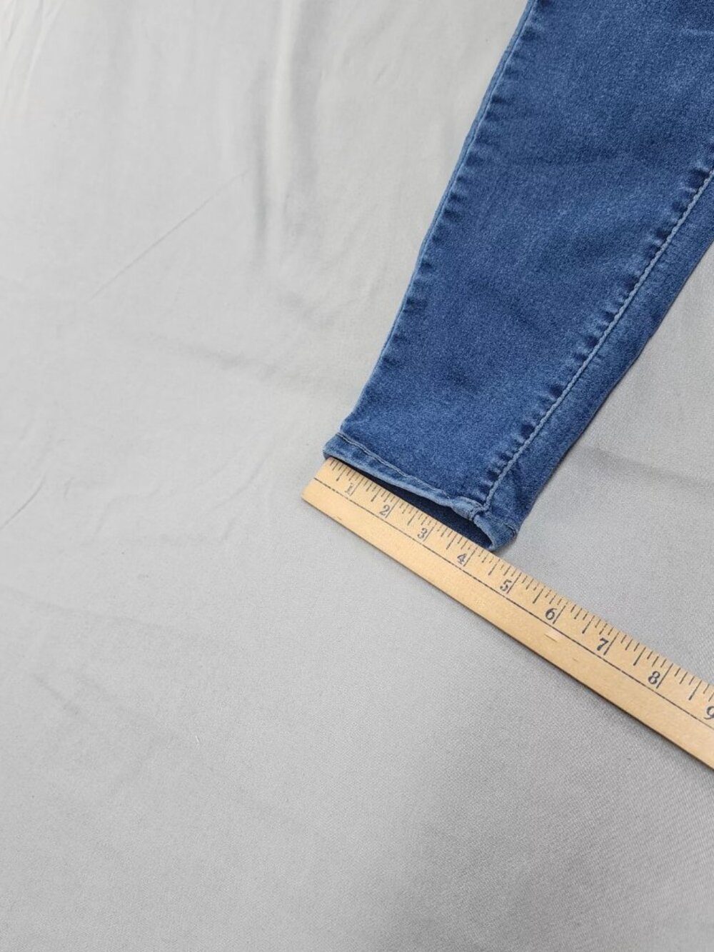 d.jeans Women's Size 10 Skinny Jeans Medium Blue Mid Rise Stretch Denim 27x27 - Picture 8 of 9